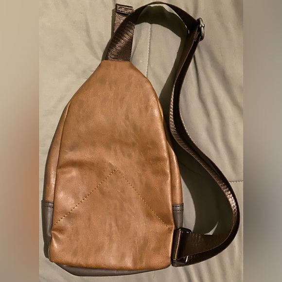 NWT Holybird Sling Bag- Mid and Dark Brown - Picture 3 of 9